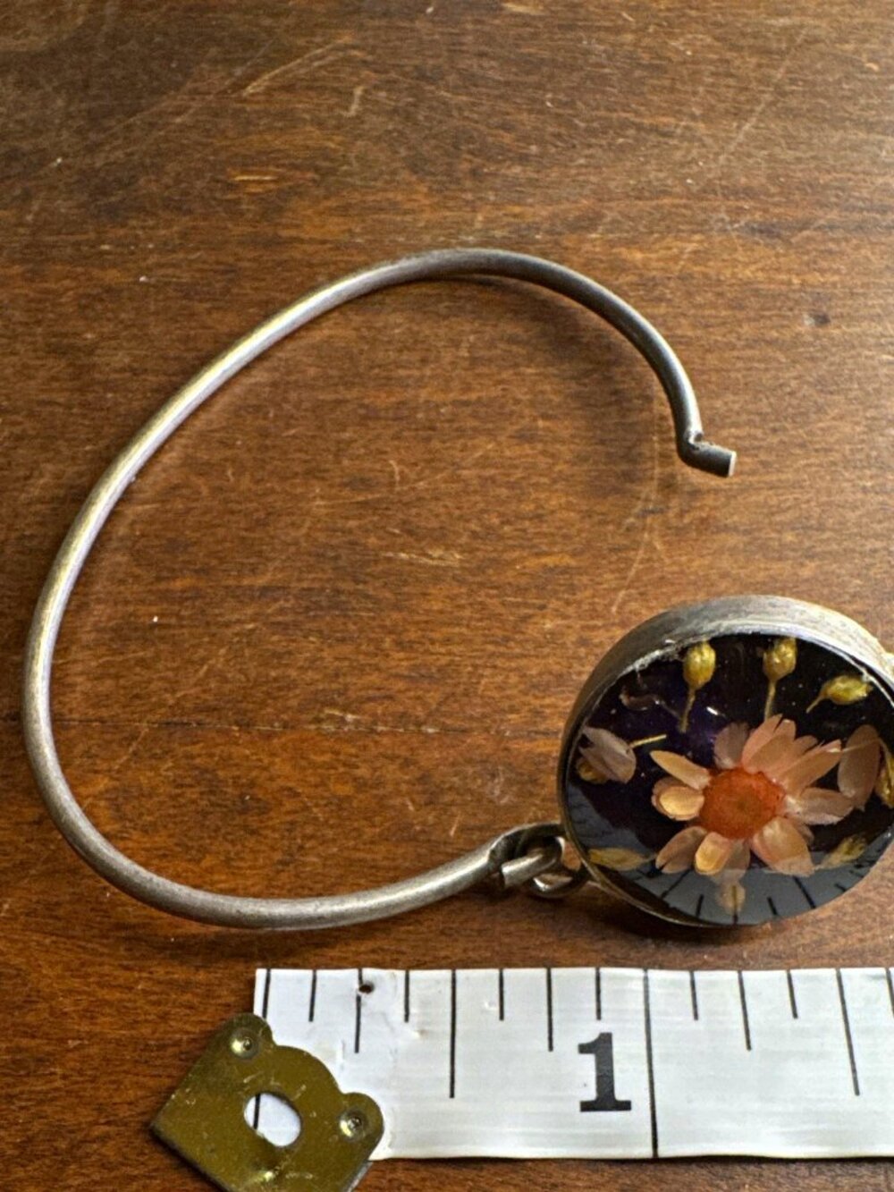 Vintage Mexican Alpaca Silver Pressed Flower Resin Bangle Bracelet 6 inches